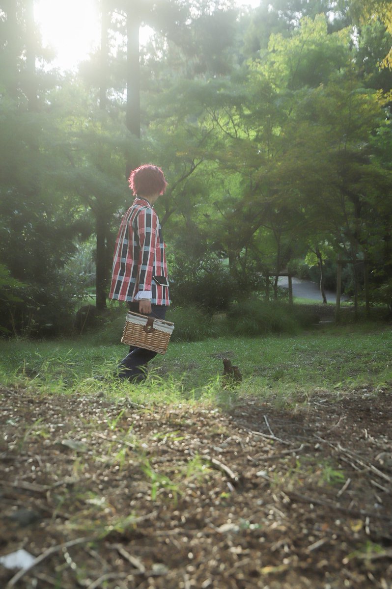 ［ Cosplay / mhyk ］🪡

        森にほどける光を抱えて

   📸tevaさん（<a href="/micro396_/">teva</a> ）
   ※ロケ地撮影許可済み  #まほやく_cos