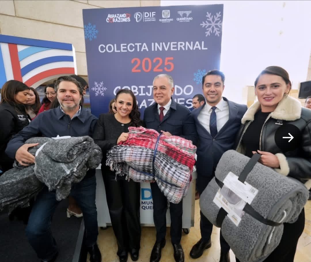 ¿Habrá algo más petulante que los panistas regalando cobijas? Su caridad toda pendeja la de estos animales. 

¡Pónganse a construir caminos y a arreglar las fugas de agua, mis huevones de pacotilla!