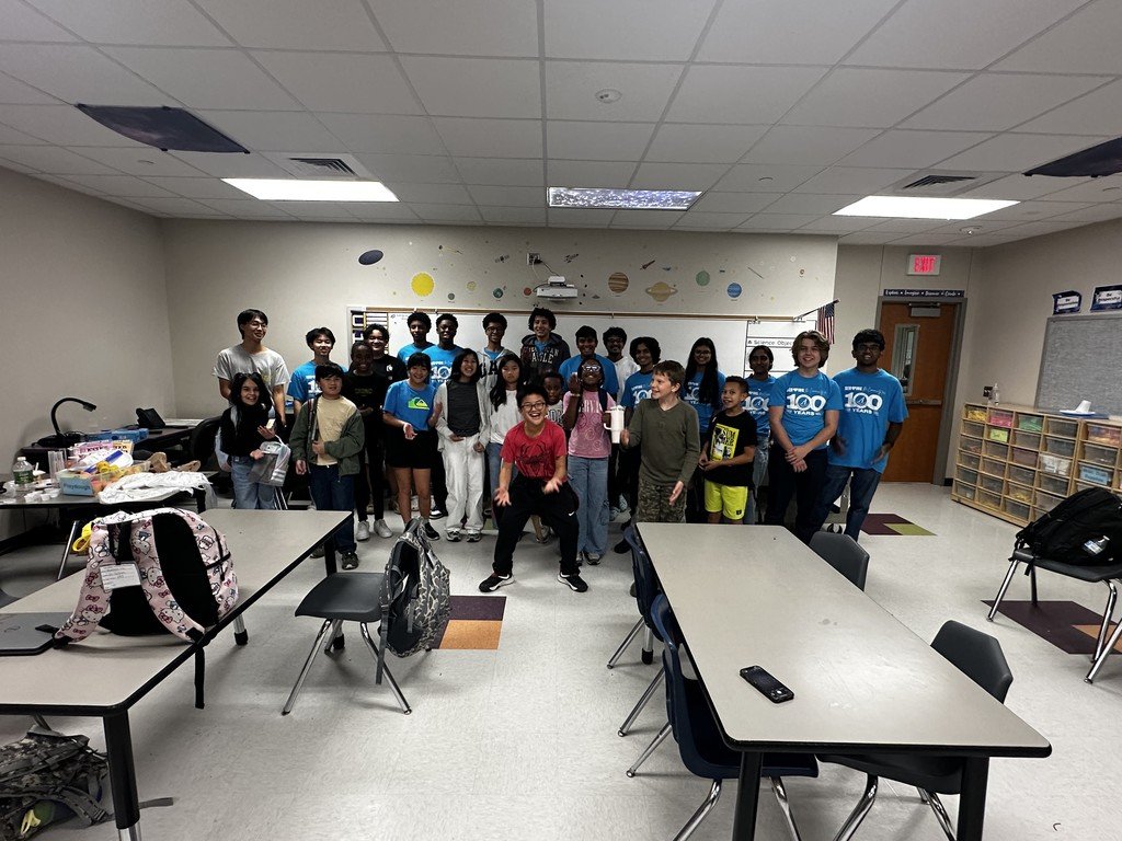 The Shadow Creek Sea Perch team come and mentored our Pomona Sea Perch teams yesterday.  Lots of fun and learning took place!  Thank you for stopping by SCHS Sharks! #Alvinisd
