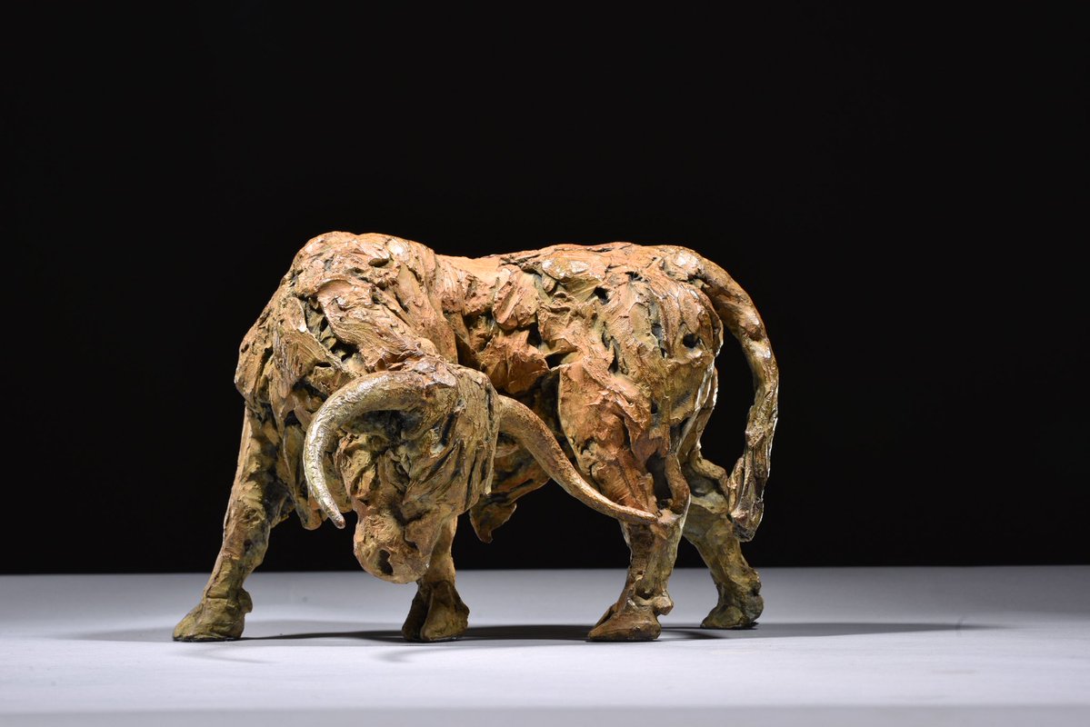 Highland Cow Foot Scratch 2008

hamishmackie.com/sculptures/hig…

#highlandcow #cow #cattle #sculpture #artwork #statue #artcollectors #artcommission #statuecollectors #buyart #artbuyers #wildlifeart #wildlifesculpture #animalart #animalsculpture #contemporaryart #sculptor