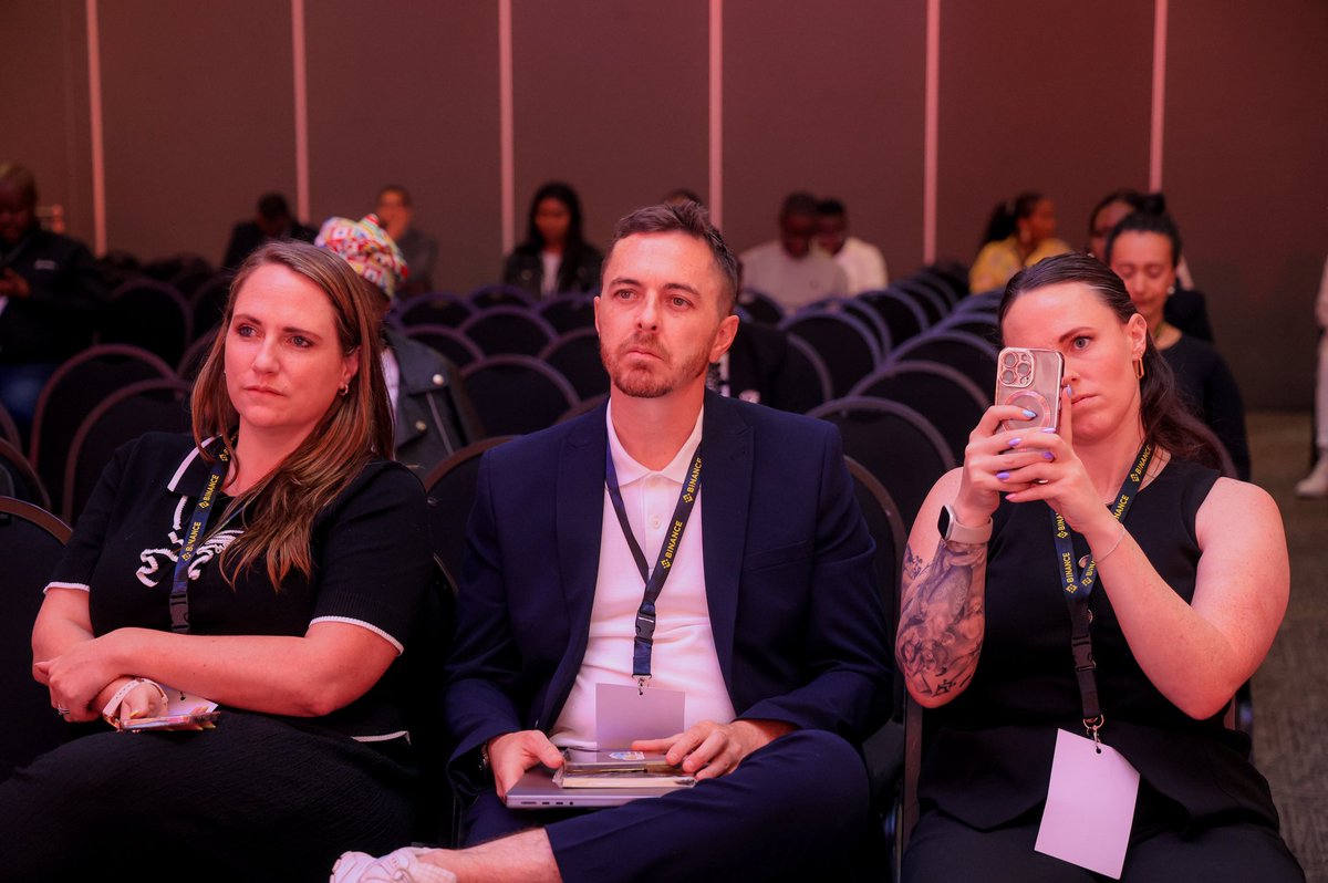 Africa showed up <a href="/Afristablecoins/">Africa Stablecoin Summit</a> 🔥

Big shoutout to the team for driving the conversations &amp; innovation pushing the continent’s digital economy forward.

Proud of <a href="/0xEuphrates/">Euphrates</a> for holding it down on stage for Linum Labs, and proud of our whole squad for always showing up when