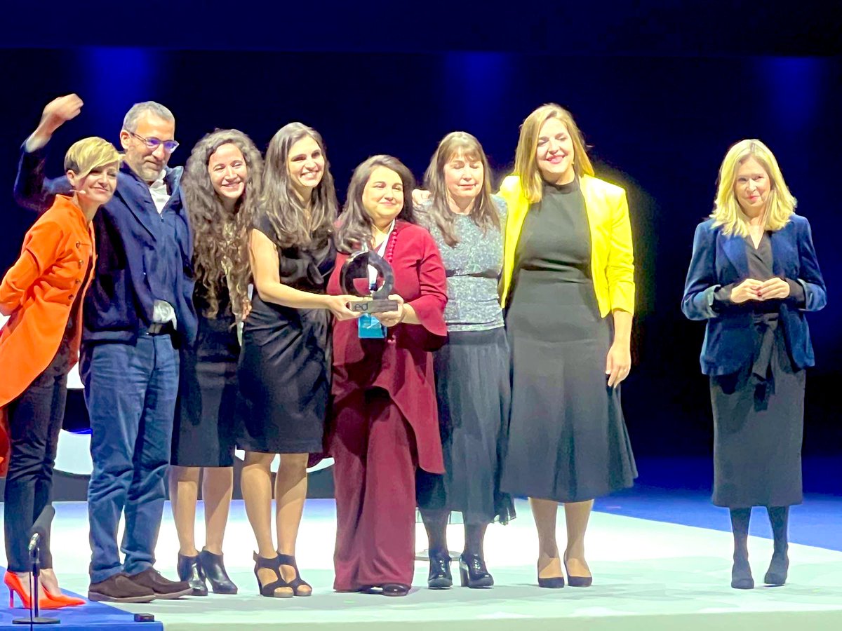 Cardio_H12O's tweet image. 🏆Enhorabuena al proyecto multicéntrico “Toma de decisiones compartida en insuficiencia cardíaca: mejorando la calidad de vida del cuidador” (M.J.Vicente Galán, H.Fundación Alcorcón; F.Aguilar y R. Gutiérrez, H.12O) por el Premio Calidad Percibida XI Premios Enfermería FUDEN 25👏🏻