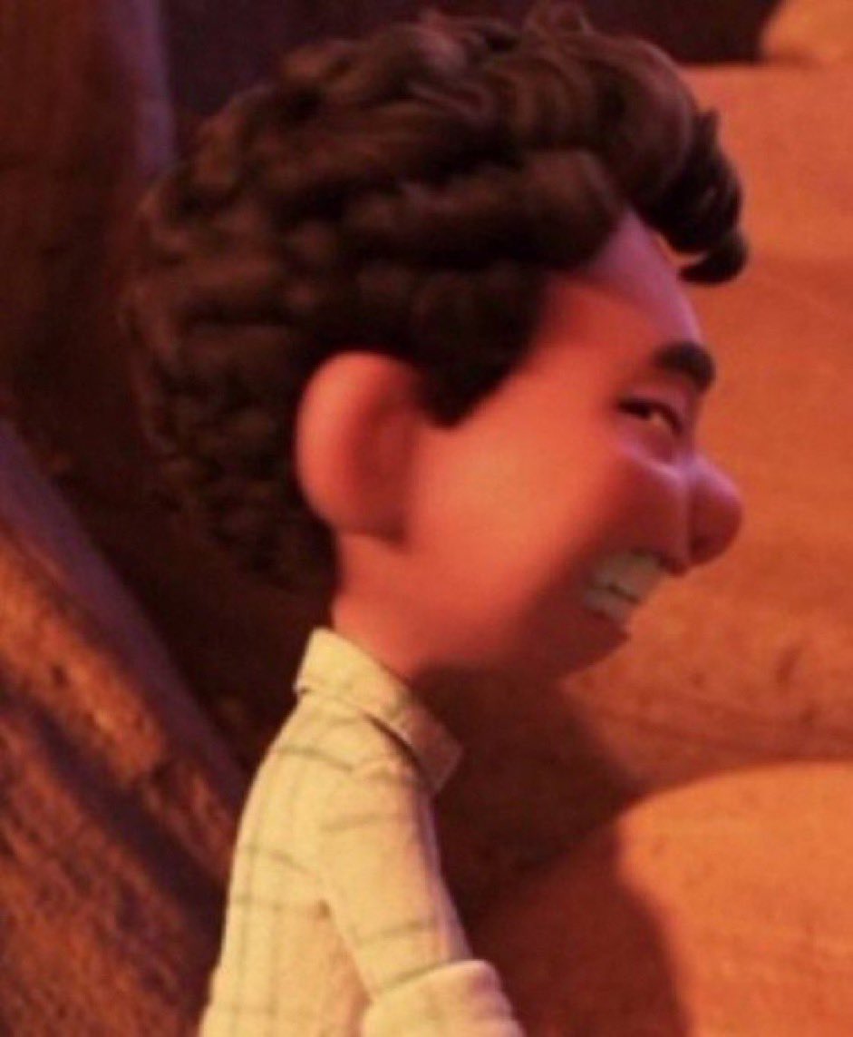 kibomutu's tweet image. Ama apulize tank aende na hewa.