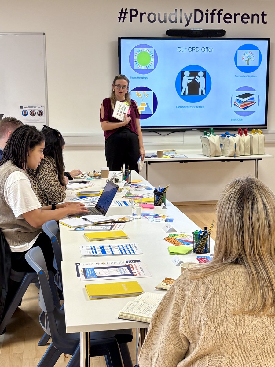 1DegreeAcademy's tweet image. Today, our @Steplab_co Lead Maria Craster touched upon #CPD, models of teaching and #InstructionalCoaching in her sessions with educators.