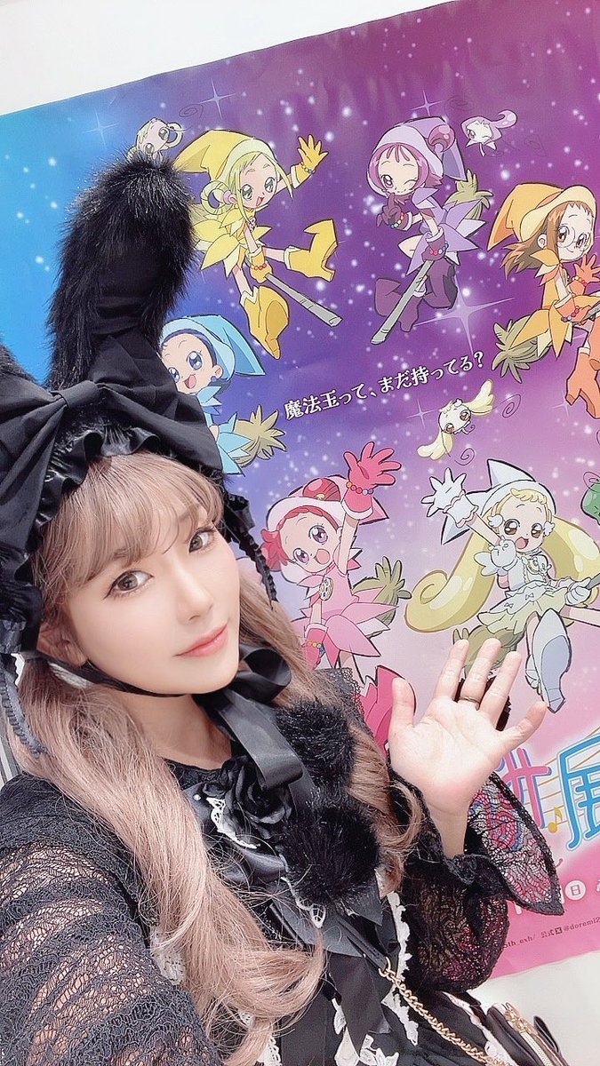 aed_devi's tweet photo. 齢50歳。
ロリータと出会ったことで、この歳でツインテール始めたら、お陰様で人生が楽しくなりました🎀🎀 https://t.co/t3TKRohlUL