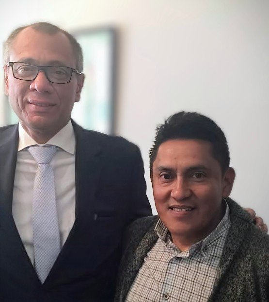 Nunca nos cansaremos de denunciar que <a href="/JorgeGlas/">Jorge Glas</a> es INOCENTE, condenado a través de procesos irregulares, imparciales, politizados y con violaciones al debido proceso y exigimos: la revisión extraordinaria de sentencias y una auditoría técnica del proceso.
<a href="/RELE_CIDH/">Relatoría Especial p/la Libertad Expresión (CIDH)</a>
<a href="/MashiRafael/">Rafael Correa</a>