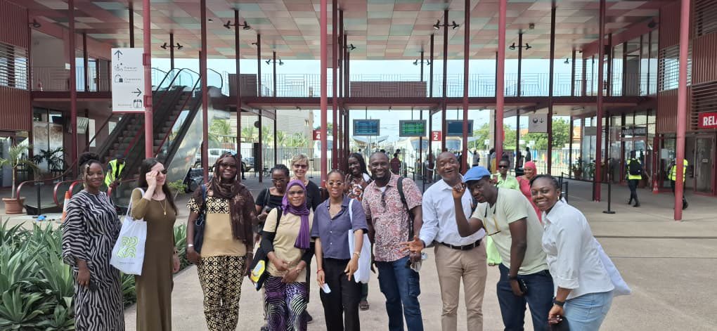 ShefEmpower's tweet photo. Dakar Day 3 Highlights 🌟

- Tour of Recyclore &amp; Pêche initiatives: recycling, waste management &amp; sustainable fishing 🐟♻️
- Urban Cocktail: Open Tour, Rufisque: urban transformations, mobility systems &amp; T.E.R corridor 🚂 https://t.co/2gGK1DrB3q