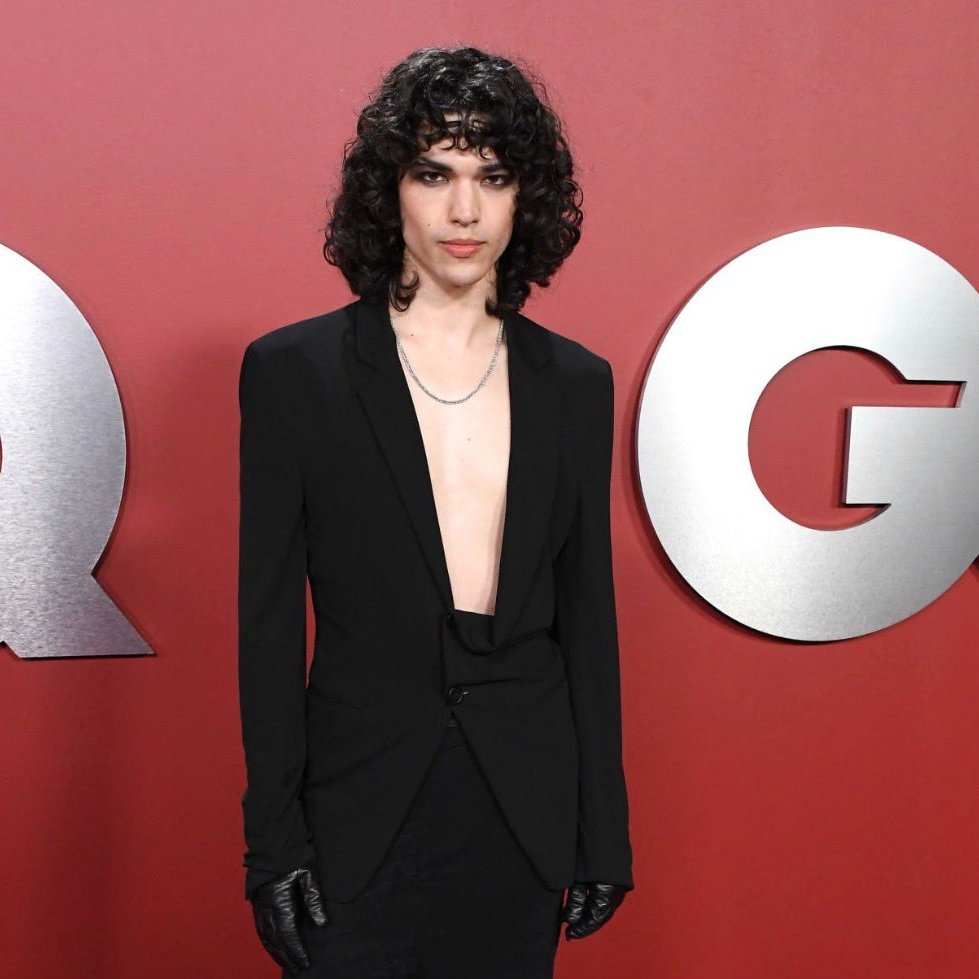 sagadvicexc's tweet image. They had a situationship