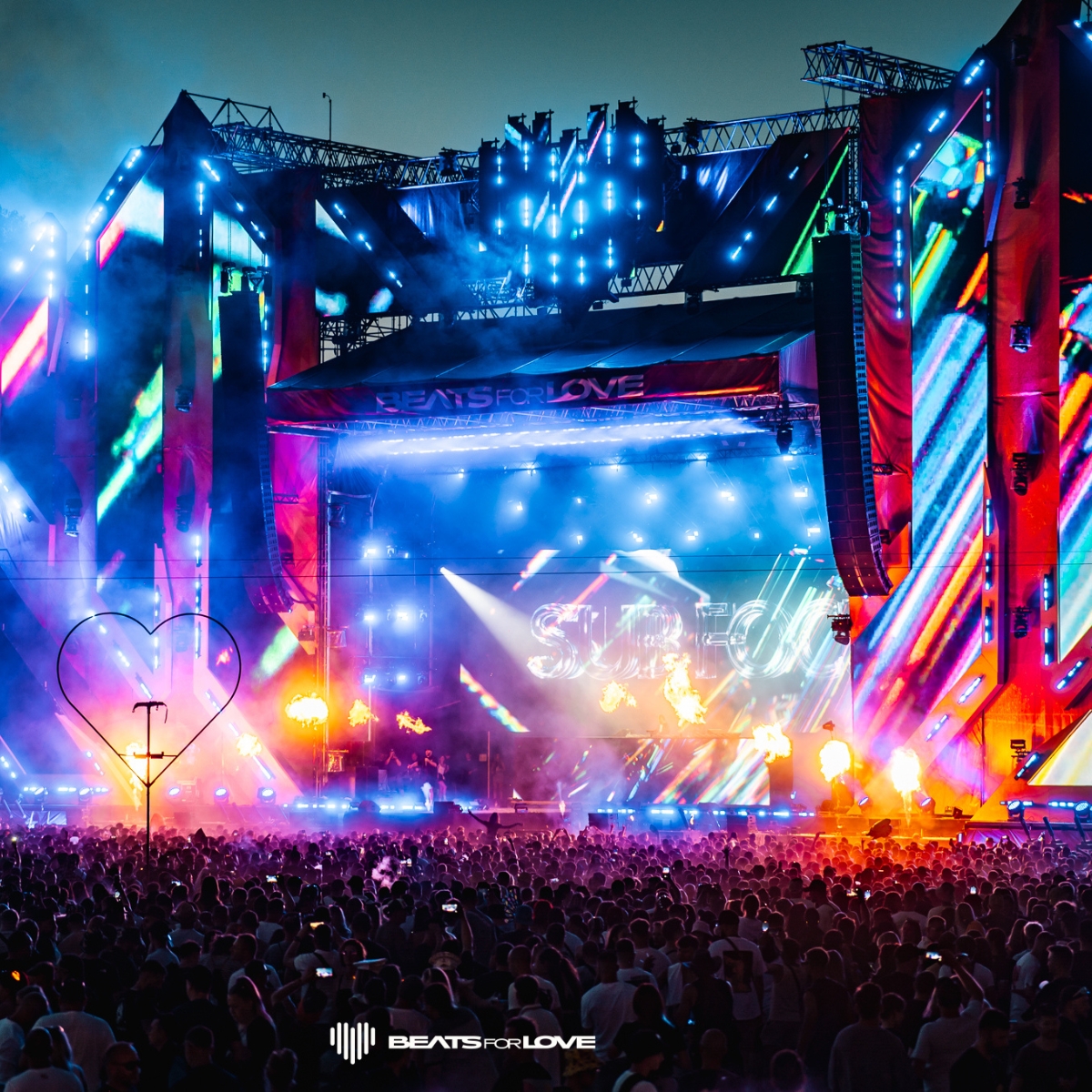 The Love Stage at Beats for Love 2025❤️‍🔥

Powered by High Lite Touring &amp; TAF — a 75 m wide, 26 m high, 300-ton structure built from 525 m of TAF truss.
A giant made for 164,000 fans and headliners like Armin van Buuren, Axwell &amp; Timmy Trumpet.

#BeatsForLove #HighLiteTouring