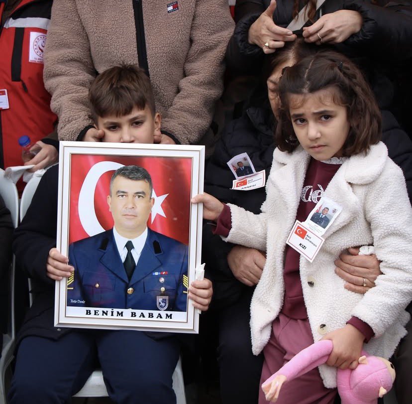 Allah ayağınıza taş değdirmesin, tüm güzellikler sizinle olsun canım çocuklar..