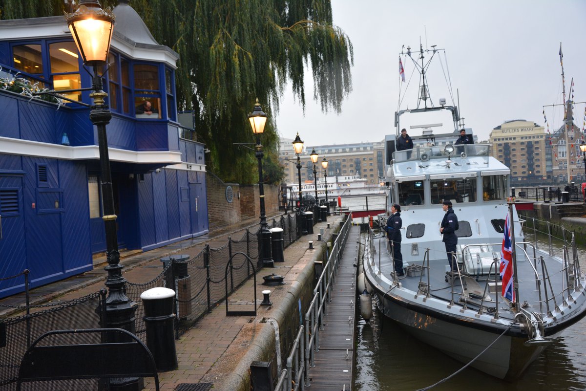 Weekend rainy Friday welcome to the Royal Navy with HMS Explorer
#welcome #RoyalNavy #HMSExplorer #seayousoon #skdmarina <a href="/RoyalNavy/">Royal Navy</a>
