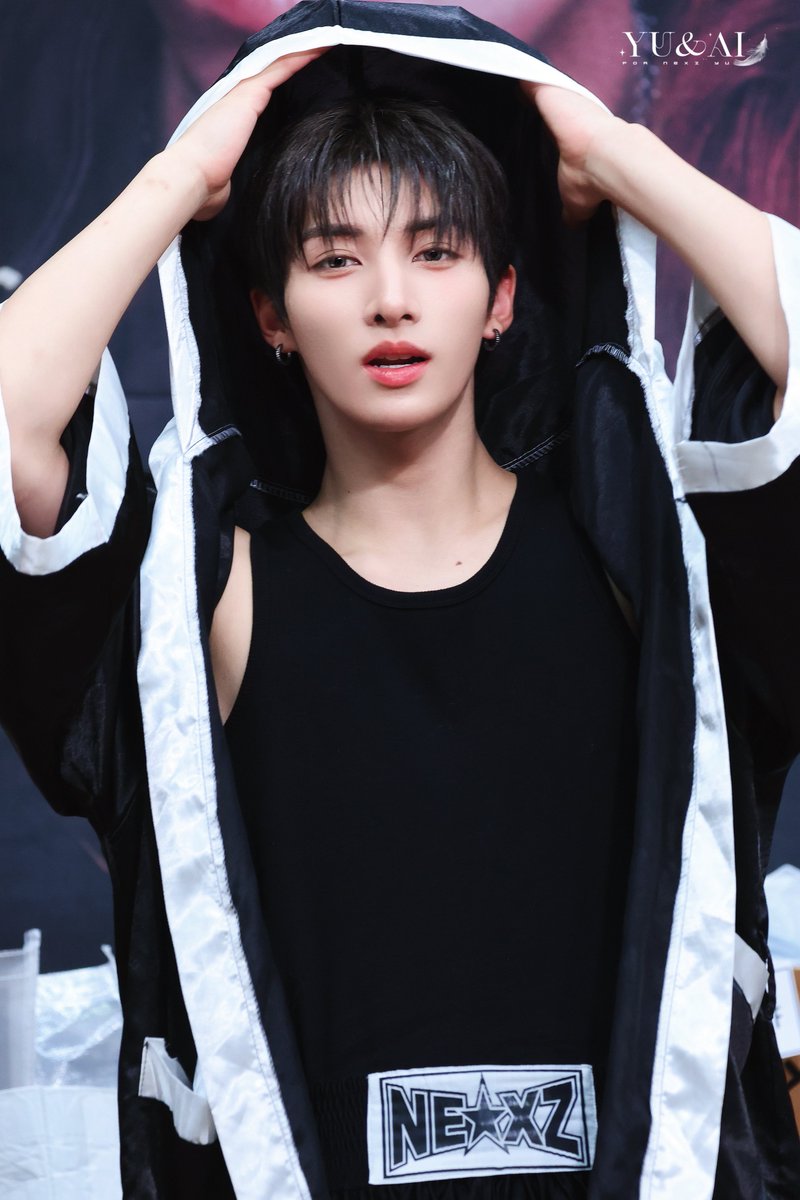 251114 Fansign HQ1 #NEXZ #YU #ユウ #유우 #ネクスジ #넥스지