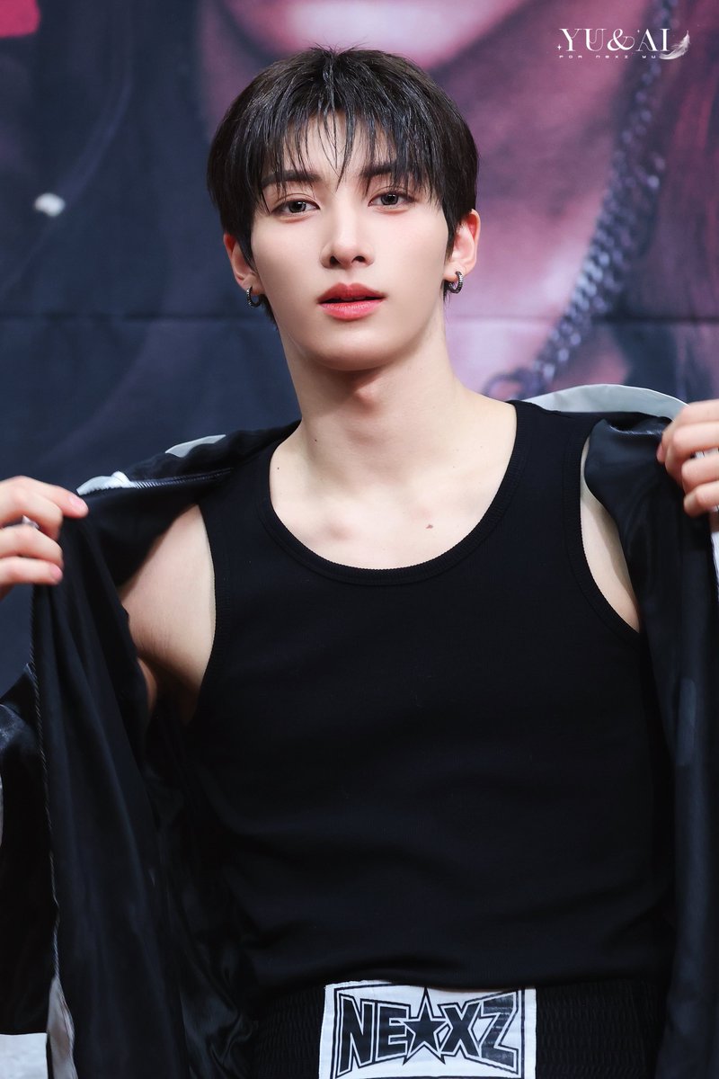 251114 Fansign HQ1 #NEXZ #YU #ユウ #유우 #ネクスジ #넥스지