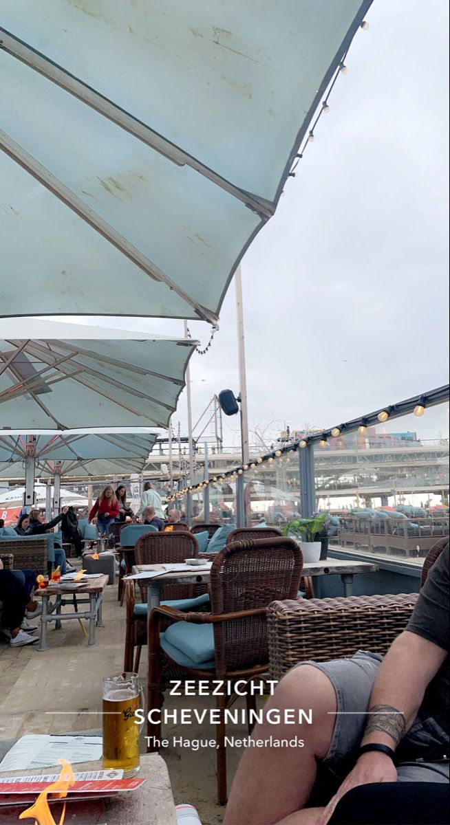 I'm now a permanent resident in the Netherlands 🇳🇱
🔥🎊😭