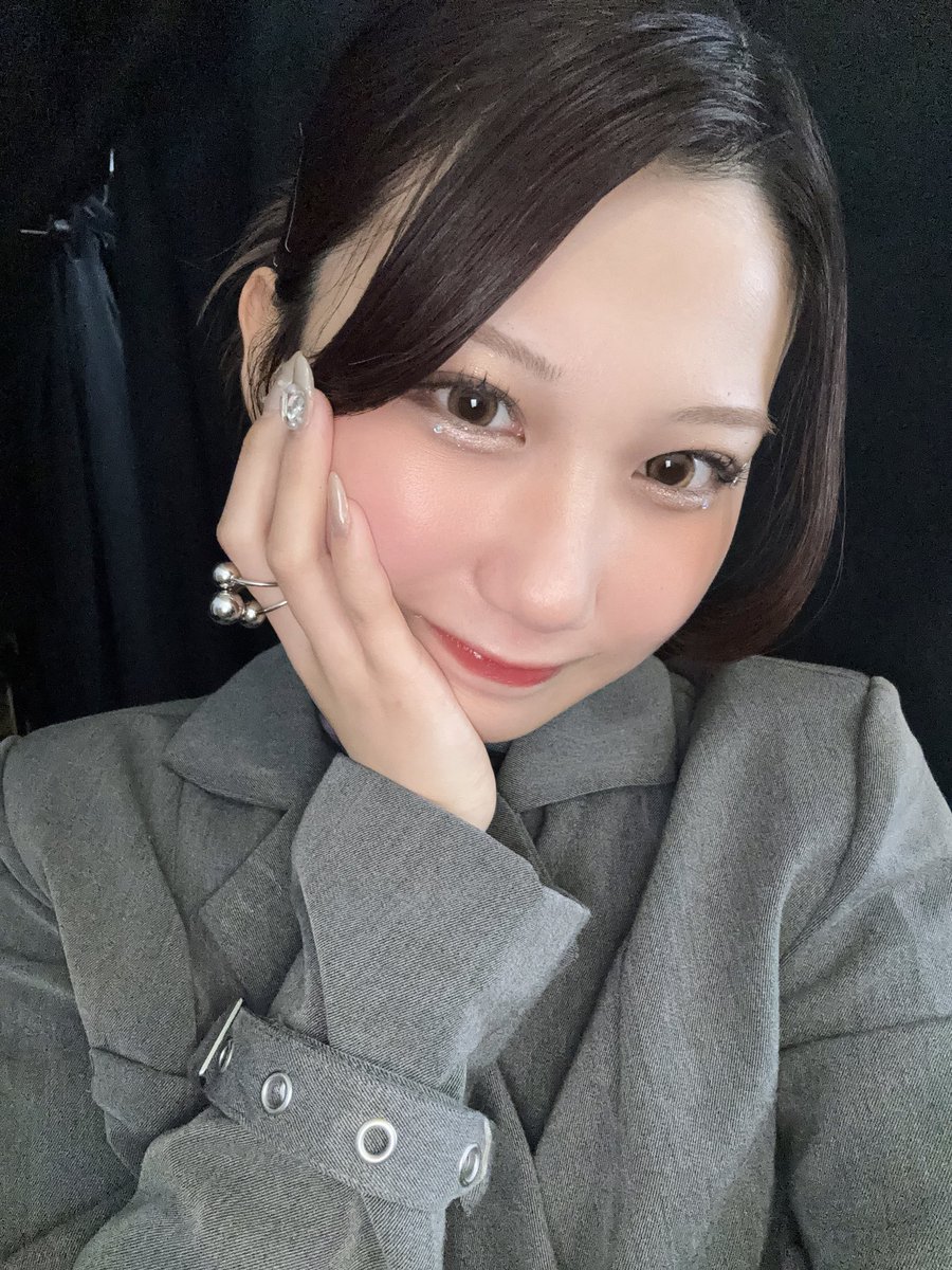 m_i_r_ee's tweet image. 配信有難うございました 🤍🌈

mw. i 12/5
mw. ビックワンマンライブ 2/16
THE SHOW 11/22

どれも爆踊りです🔥
見に来てください💭🩵ྀི