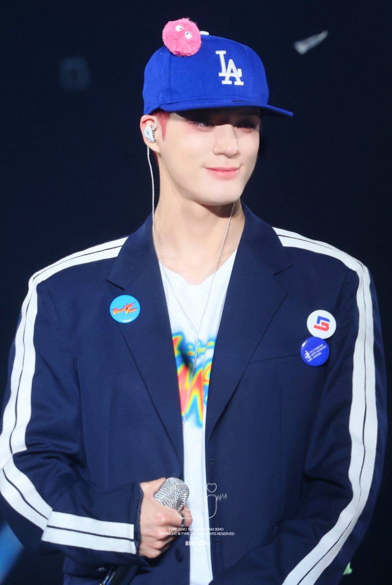 type_jn's tweet image. 251114 모자 때무네 강아지 눈이 안 보여잉...🥹
#제노 #JENO #NCTDREAM #NCT 
@NCTsmtown_DREAM