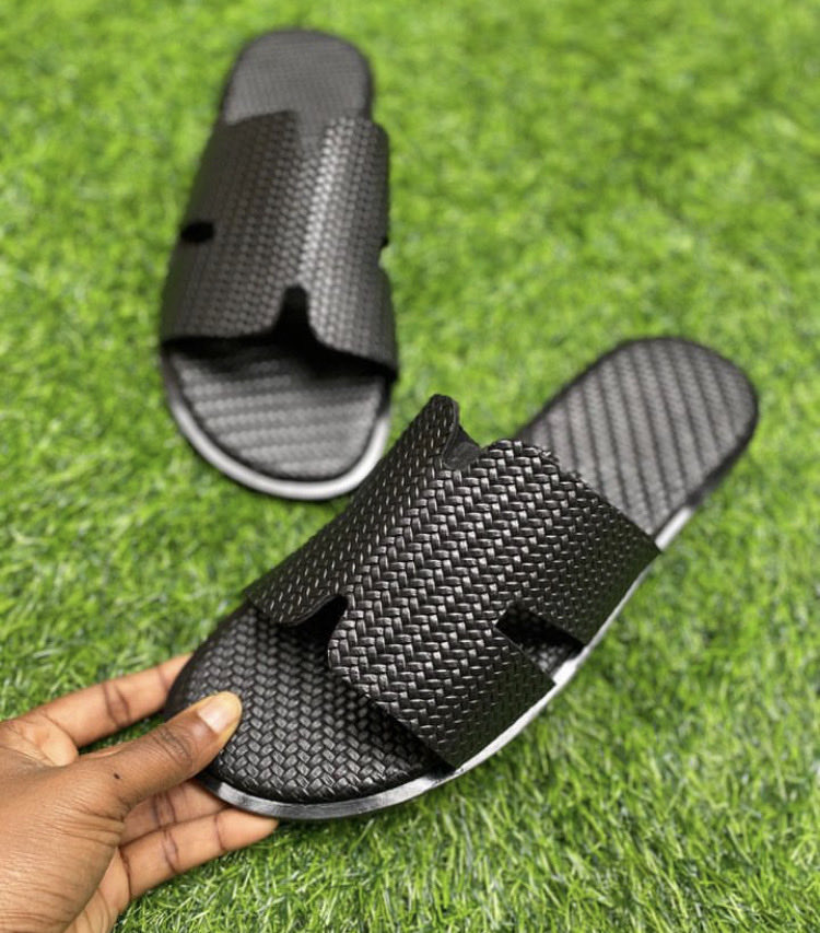 Comfort in every step

🏷12,000 
📍Kaduna
📞08143013285

Delivery nationwide