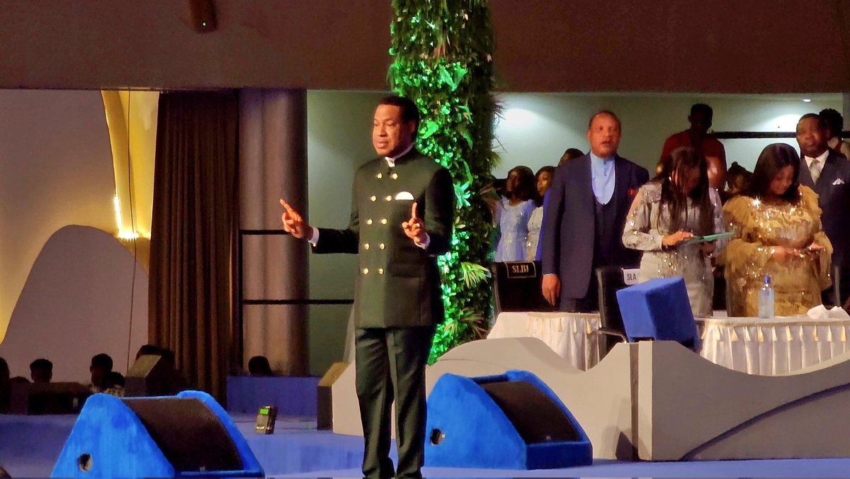 MichaelAjobo's tweet image. WHENEVER A BROTHER OR SISTER TREATS YOU BADLY, DON'T BE OFFENDED. NO MATTER WHAT THEY DO, IT WON'T CHANGE THE PLANS GOD HAS FOR YOU. GOD GAVE THEM THE OPPORTUNITY TO BE A BLESSING TO YOU, BUT THEY LOST IT. KEEP MOVING, YOU ARE ON GOD'S PLAN THEY JUST LOST AN OPPORTUNITY
-PCO 2025