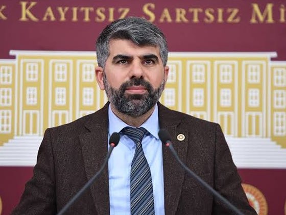 HÜDAPAR Mv. Faruk Dinç:

"Kürt meselesinin sebebi Kemalizm'dir.
Çözümü de İslam'dadır.

Kemalizm zehirdir. Biz bu zehiri yutmayacağız."