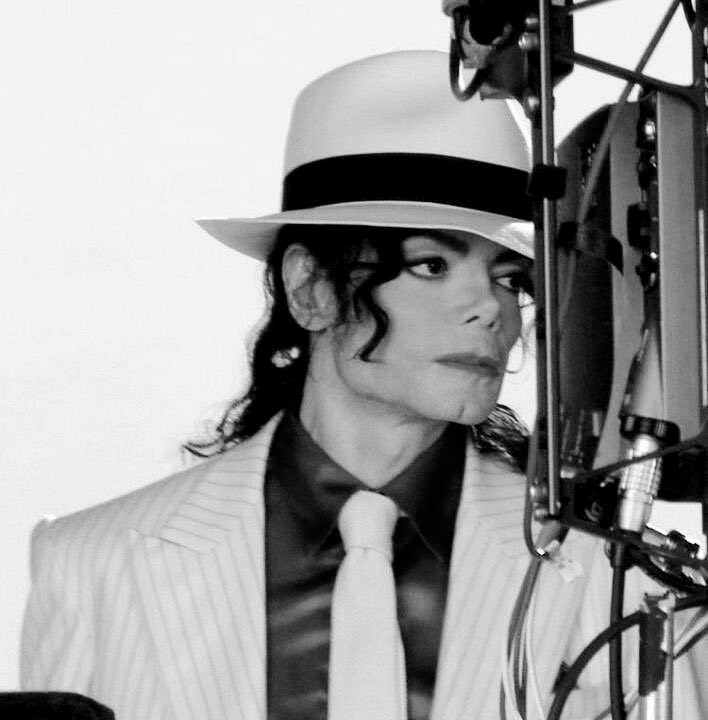 ⚠︎ ⌁₊˚⊹⚡️ (@29kwatts) on Twitter photo 