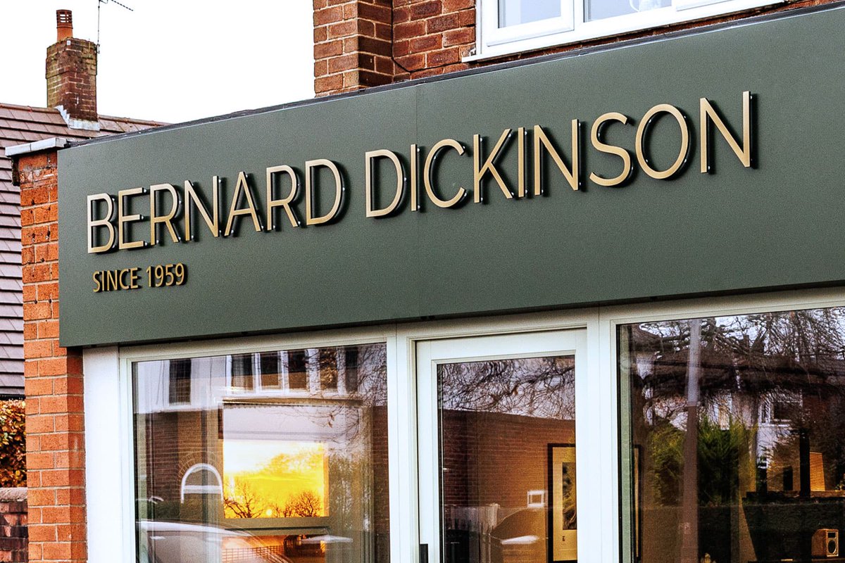 WiganSignSvcs's tweet image. A timeless update for Bernard Dickinson 🎧 ✨

Bespoke aluminium tray sign in NATO Olive Matt with laser-cut acrylic lettering faced in Sahara Gold Metallic vinyl.

👉 Take a look: poppysigns.co.uk/portfolio-item…

#ShopfrontSignage #PoppySigns