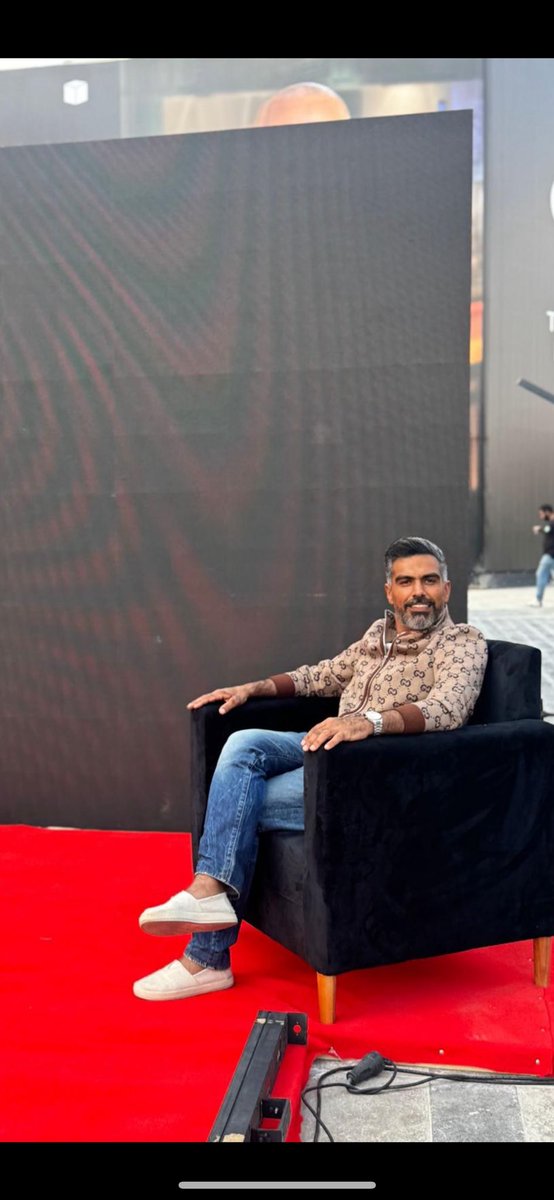 3  2  1  action 🎬