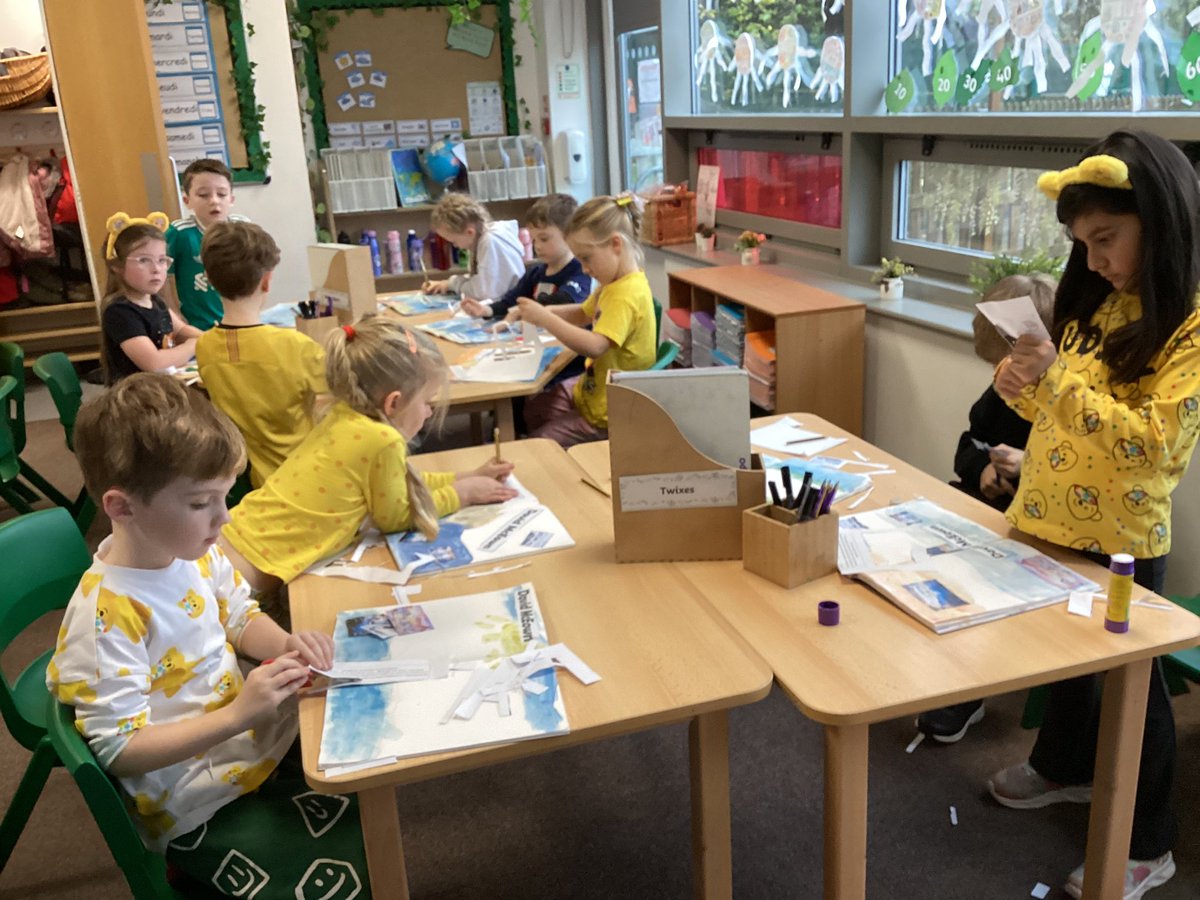 MapleTree_GSP's tweet image. We’ve been researching David McEown- the artist behind some beautiful watercolour paintings of the Arctic and Antarctic which we are using as our inspiration for this term’s artwork. We chose our favourite piece and explained why we liked it. 🎨🖌️
#greatsankeyart