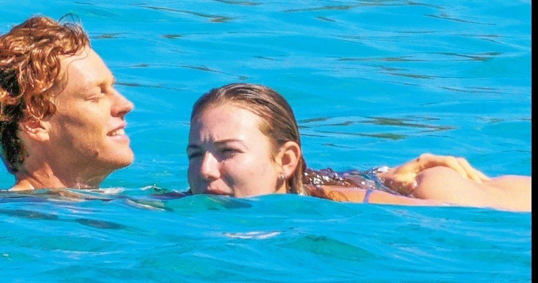 tennislenka's tweet image. “class”