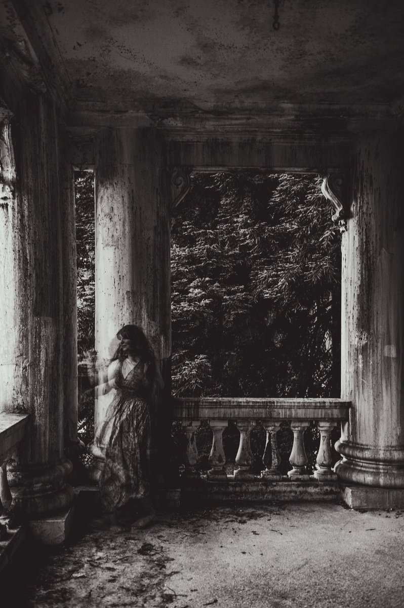 MGLiterary's tweet image. &quot;Oh, The Ruins, The Ruins of My Heart, Untitled 2&quot; by Aida Gradina

Aida is a BC-based photographer whose work has been exhibited in galleries throughout Canada and Europe, and featured in several international publications. 

#Photographer #Photography #VisualArt #LitMag