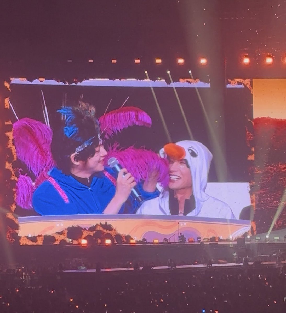 amecomyuki's tweet image. まってすぎるwwww イトゥクのうしろになんかいるし最終的にやっぱりいちばん不憫なのイェソンwwww