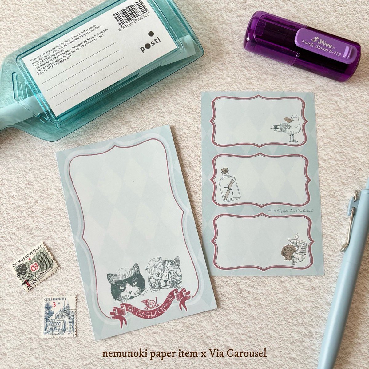 Via_Carousel's tweet image. デザフェスにはnemunokiさんコラボアイテムも沢山持っていきます！通販にまだ載せられてない秋の新作も色々とあるので、ぜひ実物をご覧ください🐈🐈‍⬛

物量モンスター(ヤー対策)のため卓上に並べきれてないものもあるかもなので💦
お気軽にお声がけくださいね🧌🩷

#デザフェス６２お品書き