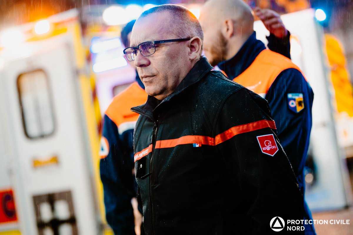 🔶 Visite du CONTRÔLEUR GÉNÉRAL FRANÇOIS VALLIER 🔷
Le 10 novembre, nous l’avons accueilli au siège pour présenter nos moyens 🚒, nos missions 📟 et notre engagement auprès des Nordistes.