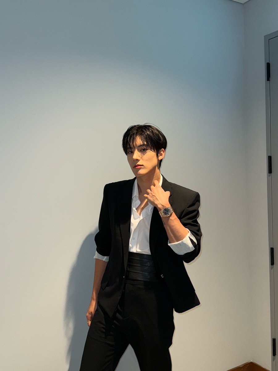 #ERIC #에릭 sent these photos