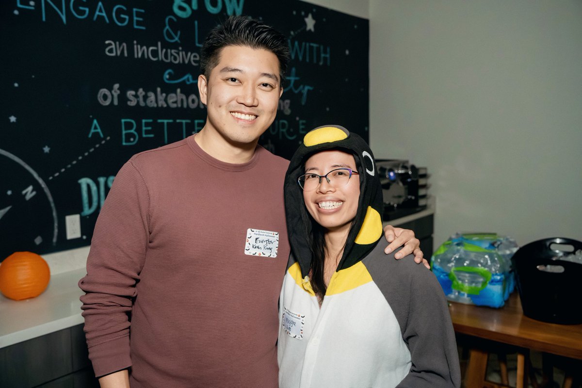 alumniventures's tweet image. Thanks to everyone who joined us for the 2nd Annual Hardtech Halloween! 🎃

NYC’s hardtech community brought incredible energy — founders, builders, and investors driving innovation in hardware, energy, robotics, and beyond.

#AlumniVentures #Hardtech #Innovation…