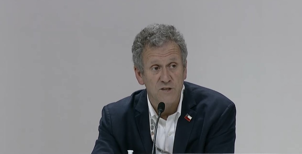 El ministro Juan Carlos Muñoz interviene en la conferencia de prensa sobre los esfuerzos globales para un transporte más sostenible en la #COP30 🚍⚡️

Síguelo en vivo unfccc.int/event/chile-hi…
