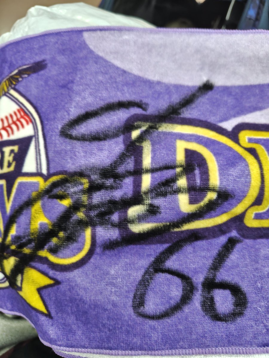 LOST IN TIME タオル サイン入り LOST IN TIME タオル サイン入り LOST IN TIME タオル サイン入り