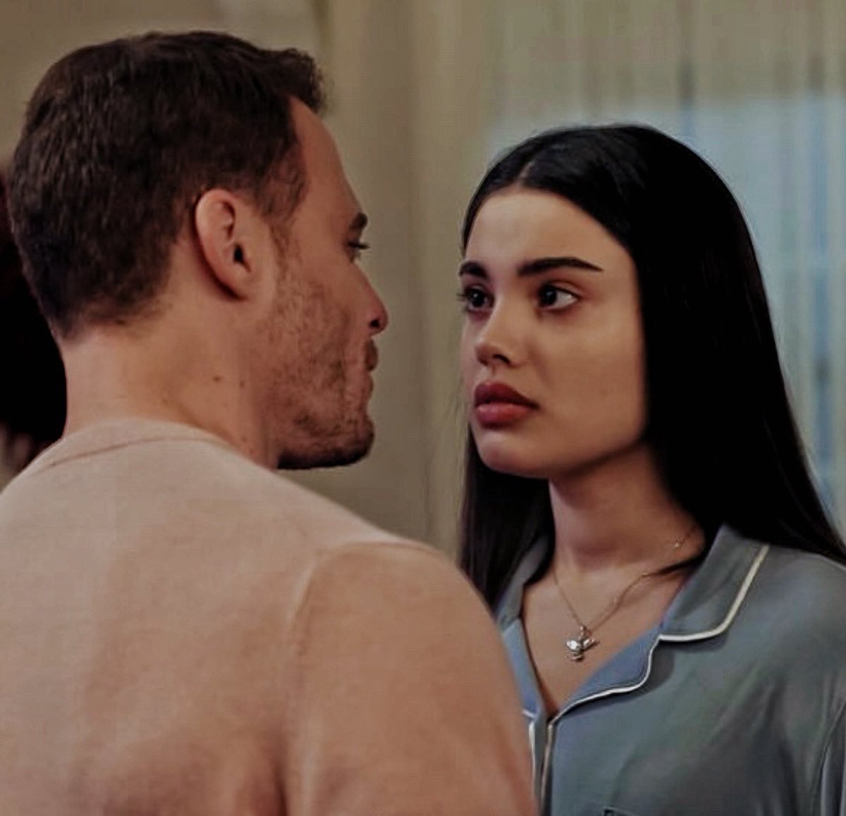 Adba analytics göre #dünneoldu en çok konuşulan konular #LizgeCömert 2. sırada,  #KeremBürsin 4. sırada,  #AsRas  5. sırada 🤍✨

#Çarpıntı