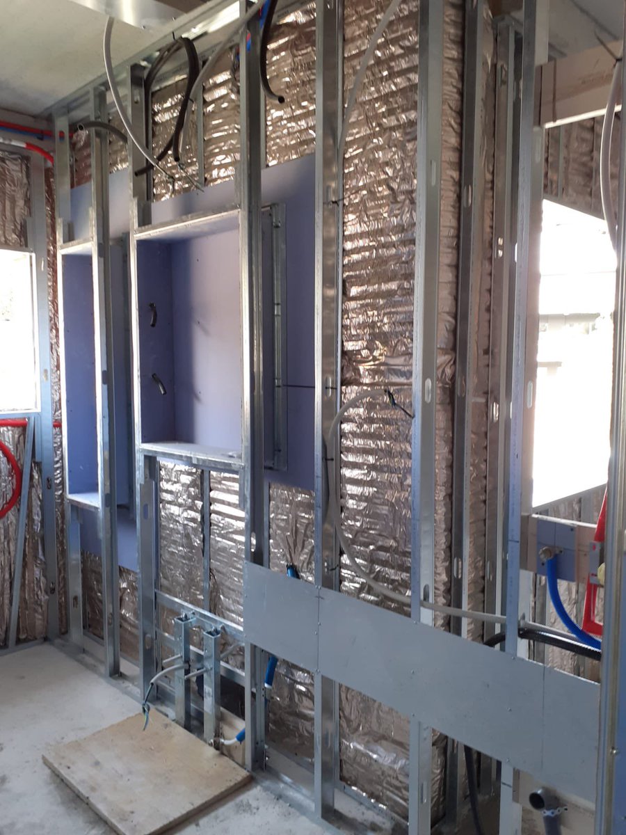 🏡 En La Garriga (Barcelona), esta casa prefabricada de hormigón ya cuenta con aislamiento ACTIS para vivir mejor, con más confort y sostenibilidad.

Gracias a Materials Confort por confiar en nosotros 🙌

📩 contacto@actis-isolation.com

#ACTIS #HYBRIS #ConstrucciónSostenible