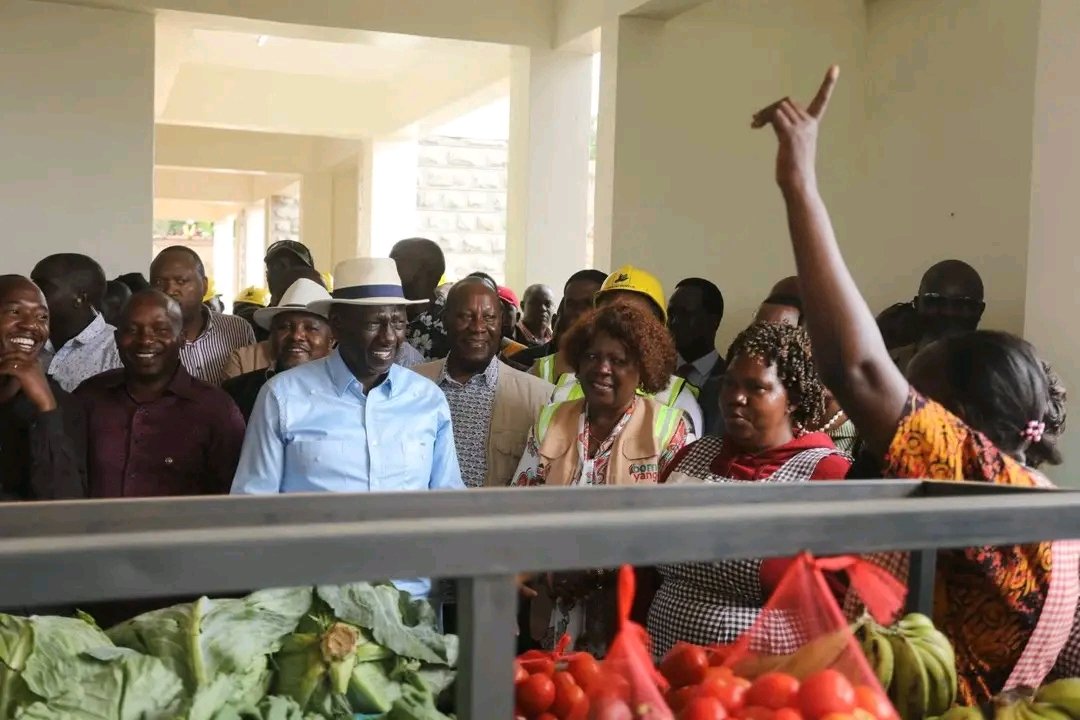 JohnNjoroge23's tweet image. Mama mboga tell ruto its 1 Term
#oneterm