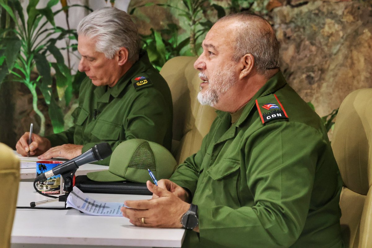 🗣️| Así lo expresó el primer ministro <a href="/MMarreroCruz/">Manuel Marrero Cruz</a> al intervenir en la Mesa Redonda, quien precisó que hasta la tarde de este jueves se mantenían protegidas 4 834 personas en 19 municipios, de las cuatro provincias afectadas.