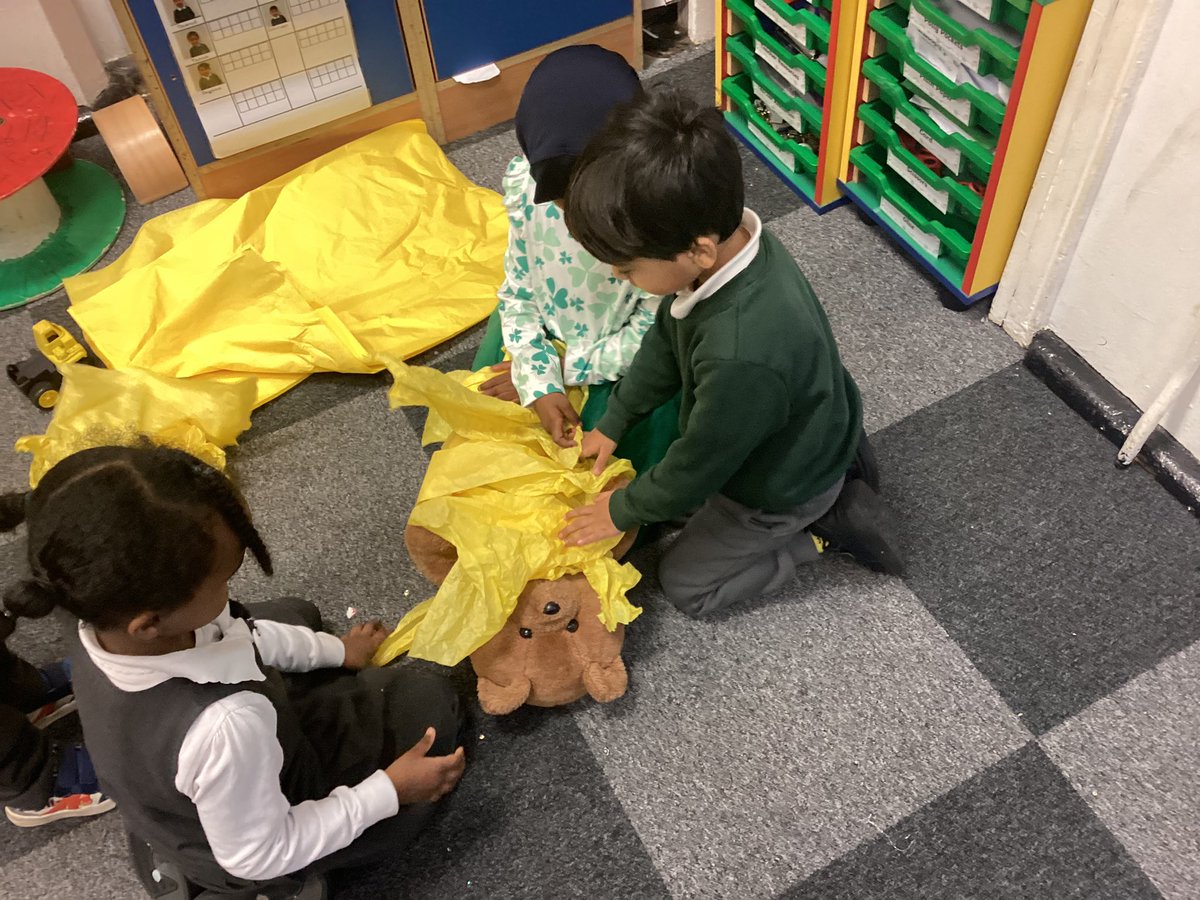 wyndclf's tweet photo. Children in RAZ have had an amazing time celebrating Children in Need Day. They invented their own class Pudsey bear, they did the Bearpee challenge , counted bears on the maths table.#childreninNeedDay #wyndcliffePrimarySchool #LeighTrust #bearpeeChallenge https://t.co/RdUAmYDhl3