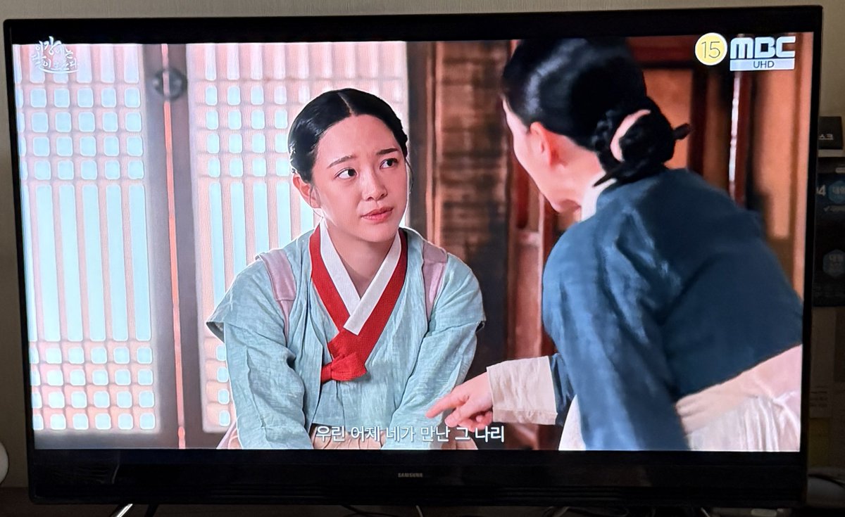 진짜 이강달은 엔딩 맛집이 맞습니다
찍을라 했는데 느려서 놓쳤지만 그래도 너무 감다살인 드라마!! 너무 재밌는 걸요 ✨

#MBC금토드라마 #이강에는달이흐른다 #이강달_본방인증완료