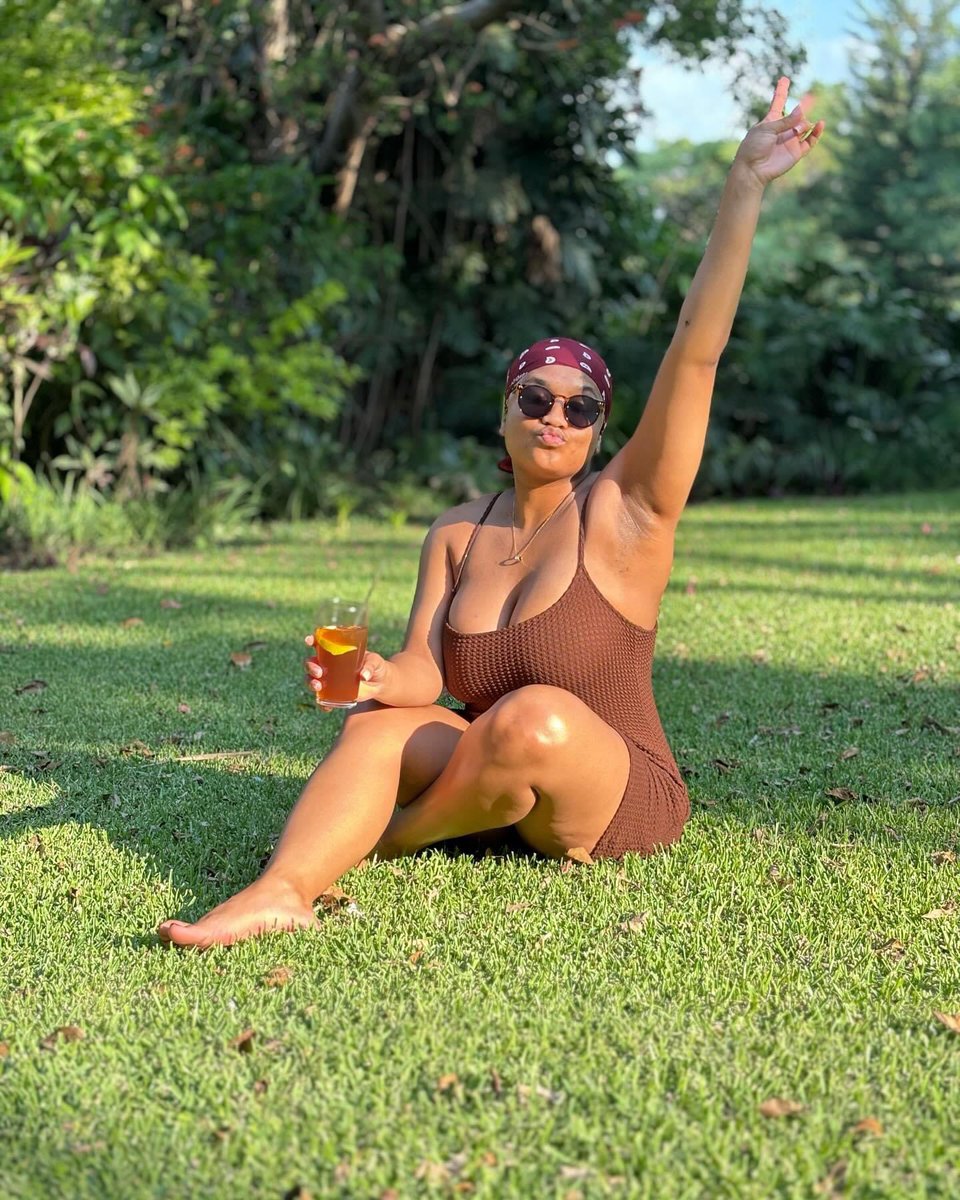ItscaseyS's tweet photo. Girls Nihlulwa Yini Kuba So?🥹 @simmymusicsa #paofc #HEESEUNG  #Trump  #TrendingNow #BafanaPride  #StockMarket #MasterChefCelebrityColombia  #marcianos https://t.co/VvZoj7k3cA