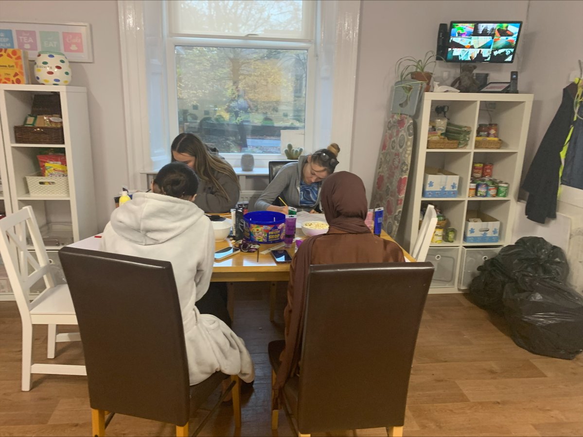 Thank you <a href="/YORhub/">YORhub</a> for funding sessions to raise awareness about #16DaysofActivism Against Gender-Based Violence. Peile House will be attending Sheffield #ReclaimtheNight walk on Saturday starting in Endcliffe Park at 7PM

#EndGenderBasedViolence #Sheffield #DomesticAbuseSupport