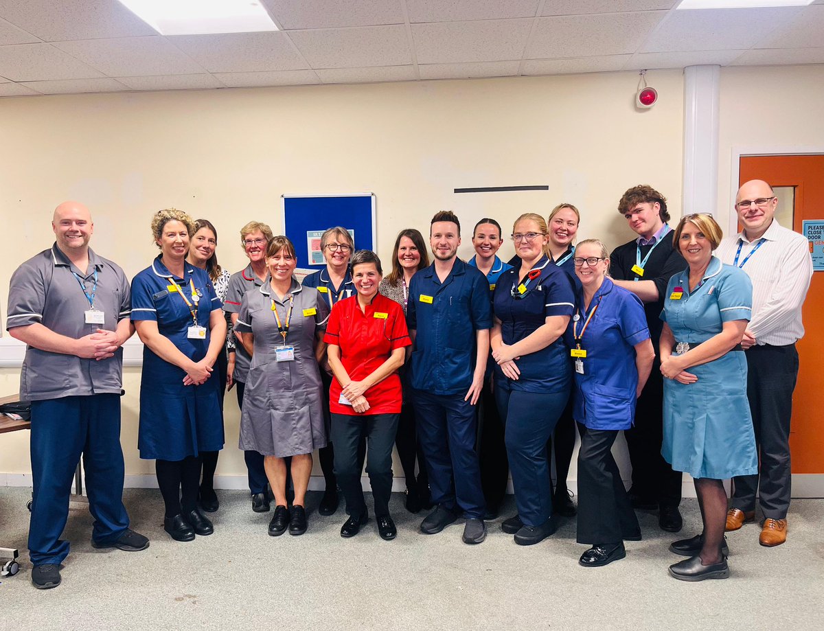 AnneP247's tweet image. Silver accreditation for Pierce ward 🌟🎉🎉Fantastic MDT ,leadership and innovative improvements , well done all  @Antonialynch @jasonlugg @margijenkins @RUHBath @RUHsurgicalteam