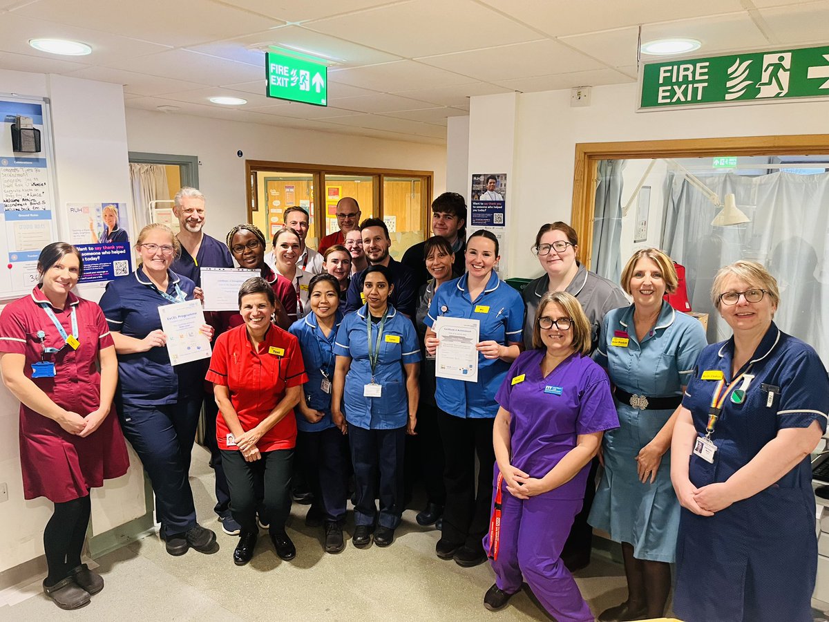 AnneP247's tweet image. Silver accreditation for Pierce ward 🌟🎉🎉Fantastic MDT ,leadership and innovative improvements , well done all  @Antonialynch @jasonlugg @margijenkins @RUHBath @RUHsurgicalteam