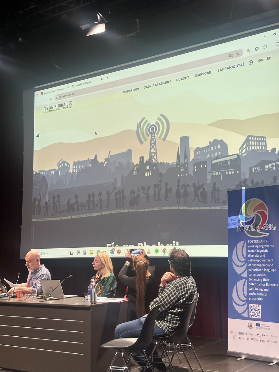 FisanPhobail's tweet image. Dessie Donnelly @CoopRabble ag caint ag Ard Fheis @EUROLANG maidir leis an dóigh gur féidir le huirlisí ar líne tacú le forbairt agus cothú pobail 

Suíomh @dreamdearg agus @FisanPhobail - a thóg Rabble - mar shamplaí dírithe ar cúrsaí abhcóideachta agus forbairt pobail