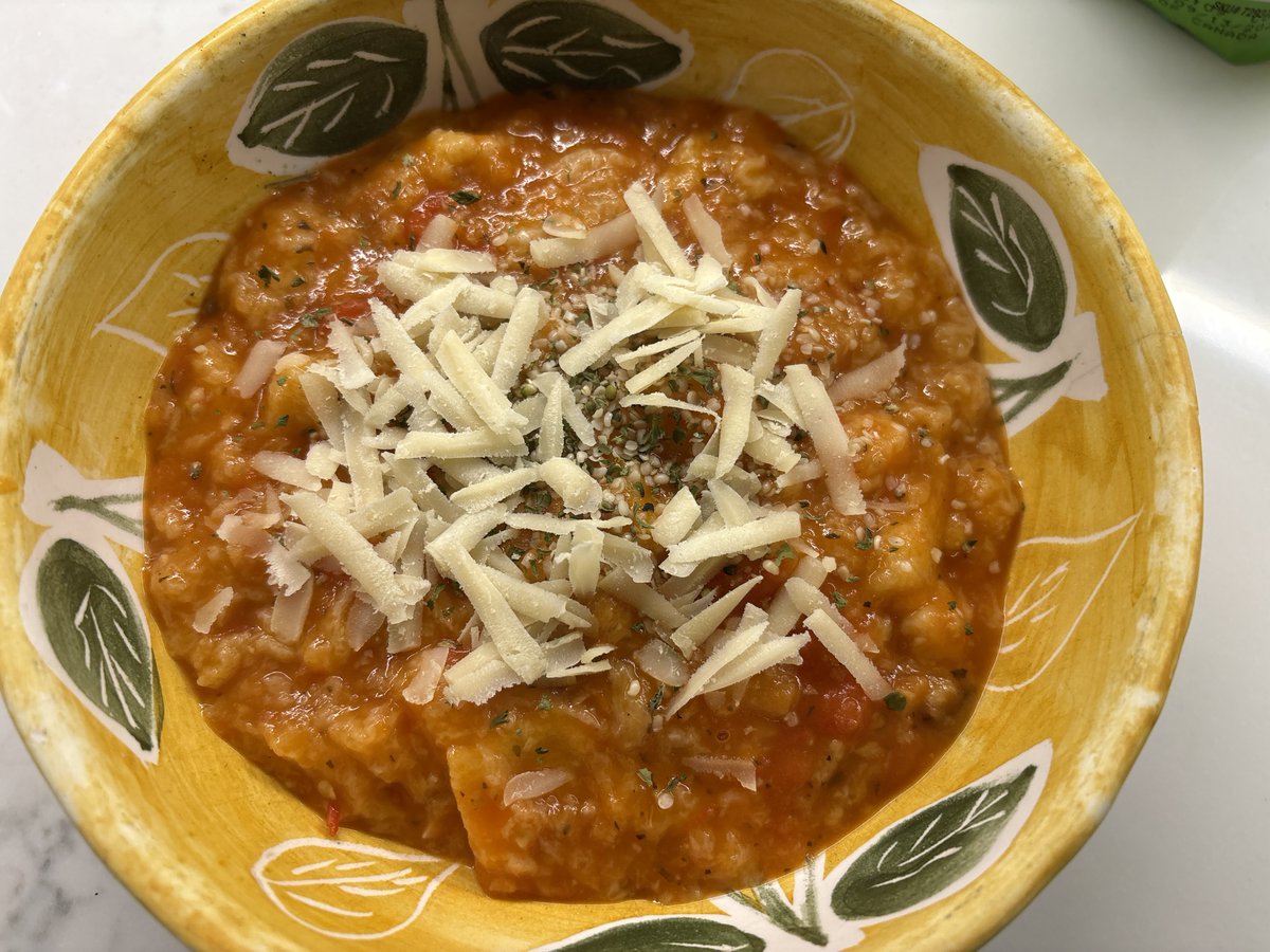 Today on Samantha Heller's Health &amp; Nutrition Show, <a href="/NYUDocs/">Doctor Radio</a>, 12-2 pmET: Dr Christine Rosenbloom shares top #antiaging secrets. Dr Nathaniel Johnson on the science of #antioxidants and why they are essential for life. Open phones. 877-NYU-DOCS

Vegan Tuscan tomato bread soup.