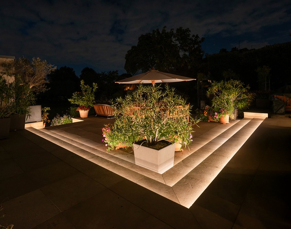 Moonlight Design tweet media