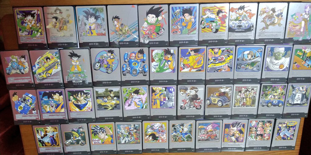 流石に全42巻分の銀エナジーマーカーが一同に並ぶと壮観ですなぁ